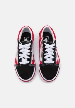 Vans Old Skool Bolt Unisex - Sneakers Laag - Red/Black -Vans Schoen 0123e954596b48c0a1e3d411f7e563f1