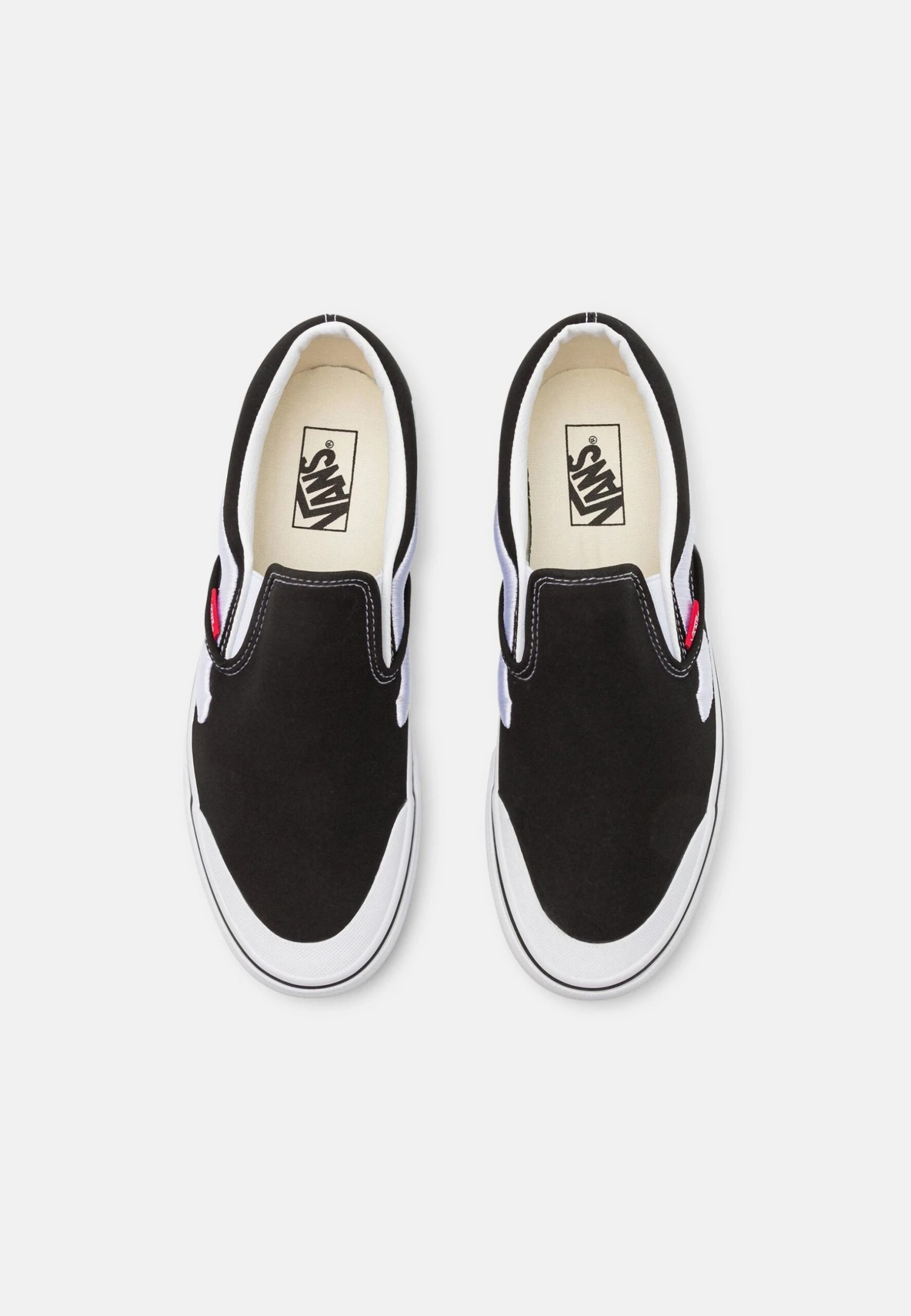 Vans Classic Slip-On Unisex - Sneakers Laag - Black/True White 6 Vans Classic Slip-On Unisex - Sneakers Laag - Black/True White - Afbeelding 4