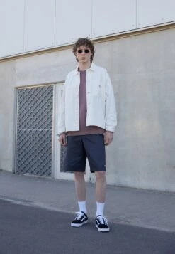 Vans Ua Old Skool Unisex - Sneakers Laag - Black 14 Vans Ua Old Skool Unisex - Sneakers Laag - Black -Vans Schoen 0365ae0aa5db41d492f99febea27d72a