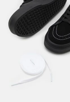 Vans Sk8-Hi Unisex - Sneakers Hoog - Black/True White -Vans Schoen 11d46093f1a74e62ab67964d9f4baa5d