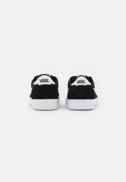 Vans Cruze Too Unisex - Sneakers Laag - Black/True White 10 Vans Cruze Too Unisex - Sneakers Laag - Black/True White -Vans Schoen 14805df14b8b4d9eb2f734527d9033bf