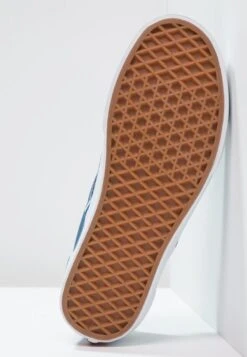 Vans Ua Classic Slip-On - Instappers - Navy -Vans Schoen 19ebd9e516bb4d7ea8dd153725979363