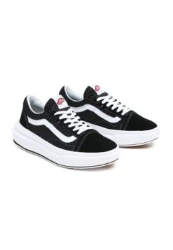 Vans Ua Old Skool Overt Cc - Sneakers Laag - Black 8 Vans Ua Old Skool Overt Cc - Sneakers Laag - Black -Vans Schoen 20f5d46d840141afa5498c6bf75e9bd5