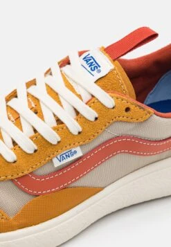 Vans Ultrarange Exo Se Unisex- Sneakers Laag - Pumpkin Spice/Antique White -Vans Schoen 24143fe44c8347df9fb32428b4d7016c