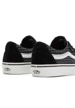 Vans Sk8-Low Unisex - Skateschoenen - Black 13 Vans Sk8-Low Unisex - Skateschoenen - Black -Vans Schoen 26d3a9c3e5524a93bb7eed6175ac270c