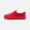 Vans Classic Slip-On Unisex - Sneakers Laag - Red 1 Vans Classic Slip-On Unisex - Sneakers Laag - Red -Vans Schoen 2bb3a09dc9ea485db0f04f81c5ca2b54