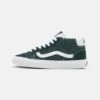 Vans Mid Skool 37 Unisex - Sneakers Hoog - Darkest Spruce/True White -Vans Schoen 2d70e82c9283456e8aa898968852964d