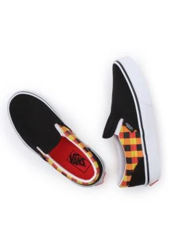 Vans Classic Slip-On Unisex - Sneakers Laag - Black -Vans Schoen 314689b926374ddabdf7280547de1704