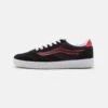 Vans Cruze Too Unisex - Sneakers Laag - Stitch Sidestripe Black/White -Vans Schoen 32936020e6d9461cb86e21e327a5ce38