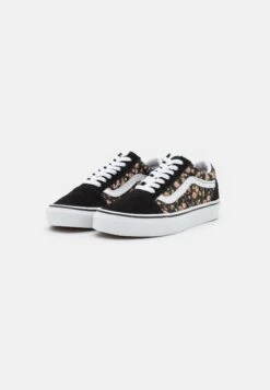 Vans Old Skool - Sneakers Laag - Black/White 10 Vans Old Skool - Sneakers Laag - Black/White -Vans Schoen 37a4a751e1e145cfb91ec63d29e4a756