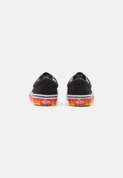 Vans Era Unisex - Sneakers Laag - Gradient Black/Multi-Coloured 10 Vans Era Unisex - Sneakers Laag - Gradient Black/Multi-Coloured -Vans Schoen 382d83b4d407451c940deff0ddd69f5c