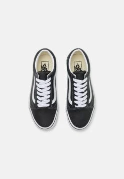 Vans Old Skool Stackform - Sneakers Laag - Black/True White -Vans Schoen 38c05339c7574ff2b35bc2211d0c6b85