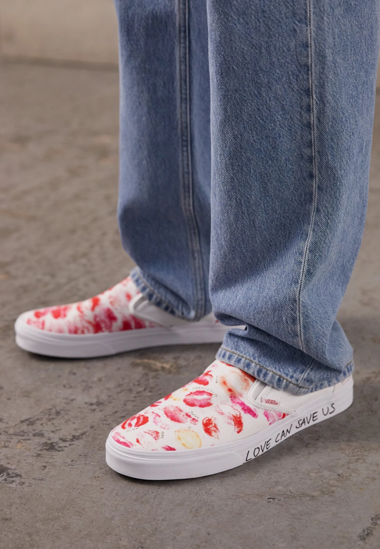 Vans Classic Slip-On Unisex - Instappers - Red/White 4 Vans Classic Slip-On Unisex - Instappers - Red/White - Afbeelding 2