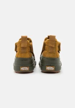 Vans Slip-On Hi Terrain Mte-1 Unisex - Sneakers Hoog - Brown/Green -Vans Schoen 3bd37b214c2541b28df539fd9fdcc0f0