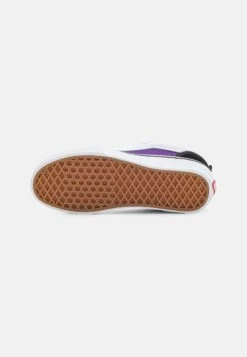 Vans Knu Skool Unisex - Skateschoenen - Black/Purple -Vans Schoen 3e4676048209498ea69366de8bf1b773