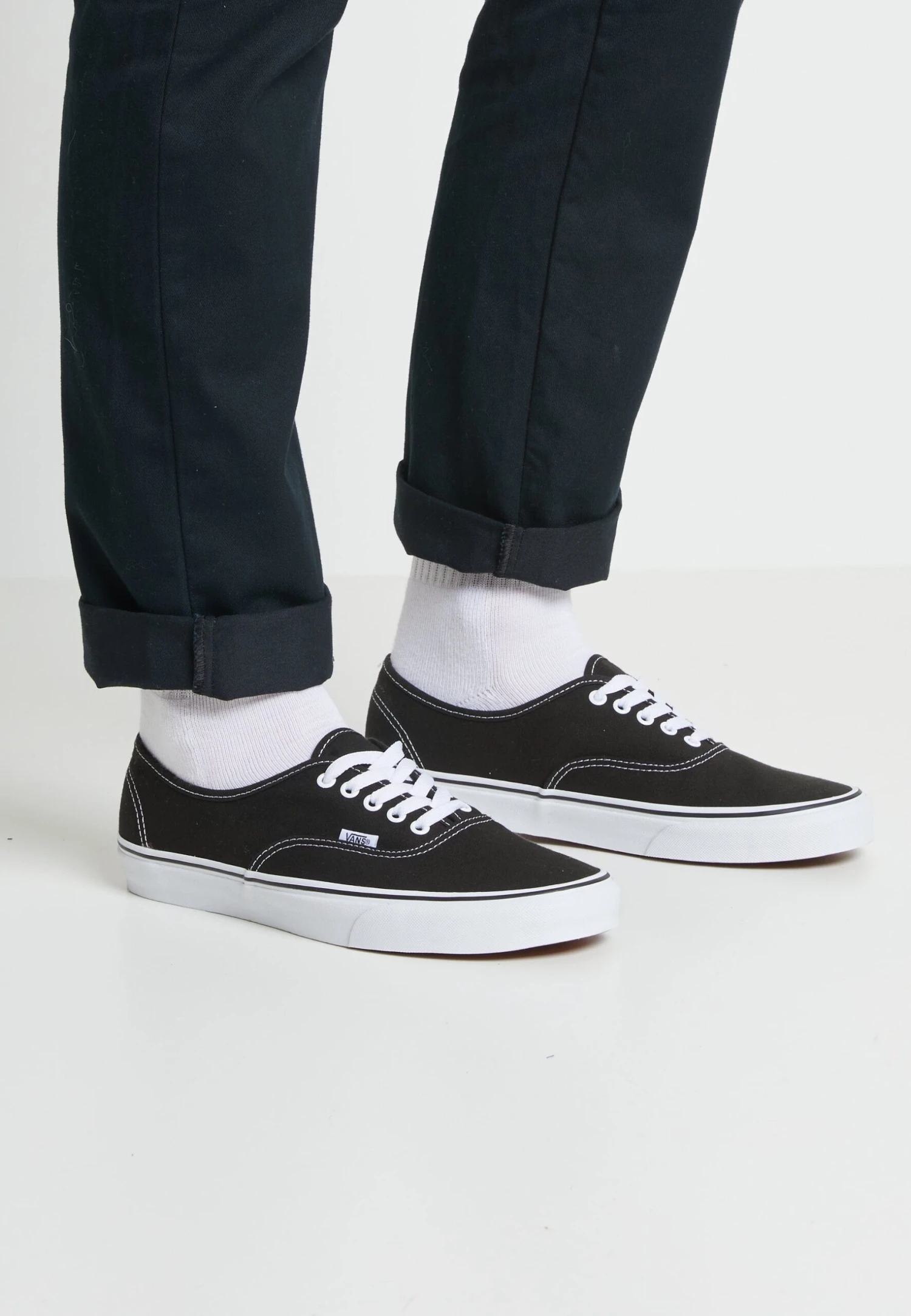 Vans Authentic Unisex - Sneakers Laag - Black 5 Vans Authentic Unisex - Sneakers Laag - Black - Afbeelding 3