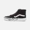 Vans Sk8-Hi Flame Unisex - Sneakers Hoog - Black/White -Vans Schoen 4aac9124c6144ab0a8b5d344f959051f