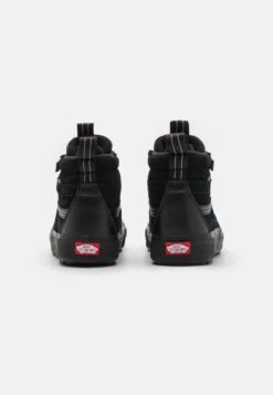 Vans Sk8 Hi Mte 2 Unisex - Sneakers Hoog - Black -Vans Schoen 53f49a062ab3490191d2855d2d3538a3