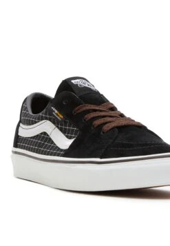 Vans Sk8-Low Unisex - Skateschoenen - Black 14 Vans Sk8-Low Unisex - Skateschoenen - Black -Vans Schoen 54f4f58cc76643949fbd5c83c8152d0f