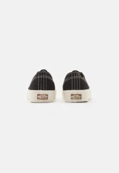 Vans Authentic Vr3 Unisex - Sneakers Laag - Black/Marshmallow 10 Vans Authentic Vr3 Unisex - Sneakers Laag - Black/Marshmallow -Vans Schoen 55e9c069a25a453abb569dbefc1b7c1a