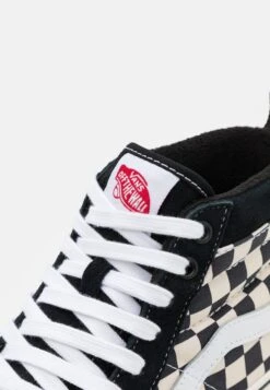 Vans Sk8 Hi Mte 1 Unisex - Sneakers Hoog - Black/White 13 Vans Sk8 Hi Mte 1 Unisex - Sneakers Hoog - Black/White -Vans Schoen 5c8e79e5770740958df859ed74c2995b