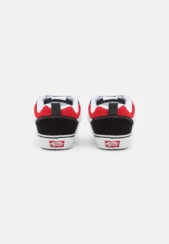 Vans Knu Skool Unisex - Skateschoenen - Red/True White 11 Vans Knu Skool Unisex - Skateschoenen - Red/True White -Vans Schoen 5dcdfb41ea6c48fdae16ff60849b52b5
