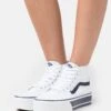 Vans Stackform - Sneakers Hoog - Navy/True White -Vans Schoen 6247d82f4fda4124aeb42bc40ae72040