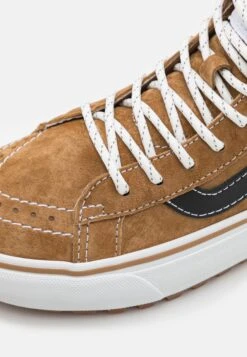 Vans Sk8 Hi Mte 1 Unisex - Sneakers Hoog - Brown/Black -Vans Schoen 6271e7e6bf2b48d8a88b789060640126