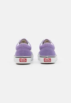 Vans Ua Old Skool - Sneakers Laag - Chalk Violet/True White 10 Vans Ua Old Skool - Sneakers Laag - Chalk Violet/True White -Vans Schoen 6861b3778e034a708aed25293c0d7811