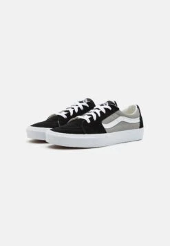 Vans Sk8-Low Unisex - Skateschoenen - Black/Drizzle 9 Vans Sk8-Low Unisex - Skateschoenen - Black/Drizzle -Vans Schoen 68a878ea6fdb4a43ac1318c280792bf9