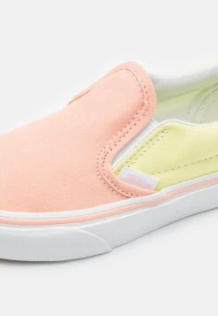 Vans Classic Slip-On Unisex - Sneakers Laag - Pastel/Multi-Coloured/White 13 Vans Classic Slip-On Unisex - Sneakers Laag - Pastel/Multi-Coloured/White -Vans Schoen 69b0c539db824cdabb0708ce98b7b890