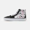 Vans X One Piece Sk8-Hi Unisex - Sneakers Hoog - Hibiscus/Black -Vans Schoen 6ed95f08442a49f6bde8ad384fa3fe89