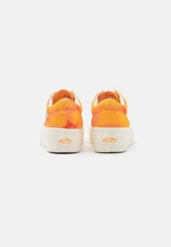 Vans Ua Old Skool Stackform - Sneakers Laag - Tonal Orange 11 Vans Ua Old Skool Stackform - Sneakers Laag - Tonal Orange -Vans Schoen 72dccc31ed90498a9b460f4e77bc1729
