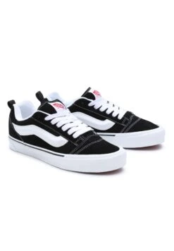 Vans Knu Skool Unisex - Skateschoenen - Black True White -Vans Schoen 737ad719cae247bea03217edab613e34