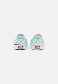 Vans Classic Slip On Unisex - Instappers - Canal Blue -Vans Schoen 738527e142df4fb79e9ada5cb39ca2e1