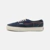 Vans Authentic Unisex - Sneakers Laag - Dress Blues/Marshmallow -Vans Schoen 7525dfe2e6214353b4da77c88bcf86e1