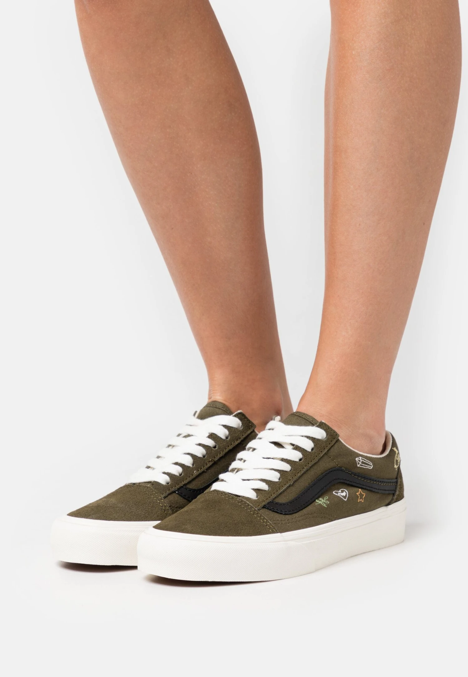Vans Old Skool Vr3 Unisex - Sneakers Laag - Dark Olive 3 Vans Old Skool Vr3 Unisex - Sneakers Laag - Dark Olive