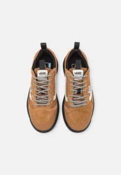 Vans Ultrarange Exo Mte-1 Unisex - Sneakers Laag - Chipmunk -Vans Schoen 8764b92153db421abbe37f5e84d1f206