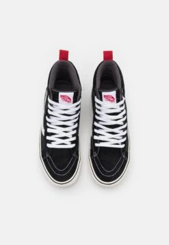 Vans Sk8 Hi Mte 1 Unisex - Sneakers Hoog - Black/True White -Vans Schoen 88d2e6268dd649c7a62f72ca6c3a9d79