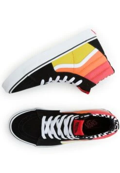 Vans Jn Sk8-Hi - Sneakers Hoog - Black Multi 7 Vans Jn Sk8-Hi - Sneakers Hoog - Black Multi -Vans Schoen 9495e8d6776c4d17bf69cbd4c17211e6
