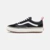 Vans Old Skool Mte-1 Unisex - Sneakers Laag - Black/White -Vans Schoen 94b982fc953f4ed4a373213b786122f2