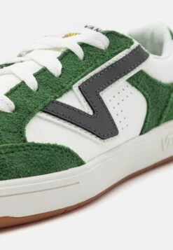 Vans Ua Lowland Cc - Sneakers Laag - Greenhouse Green/Blanc De Blanc 13 Vans Ua Lowland Cc - Sneakers Laag - Greenhouse Green/Blanc De Blanc -Vans Schoen 96ee23bf36214f05807ea20c3aeb9699