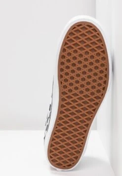 Vans Ua Old Skool Platform - Sneakers Laag - Black/White 19 Vans Ua Old Skool Platform - Sneakers Laag - Black/White -Vans Schoen 9b74f47ea48a4cdaabb6981ad9d125e2