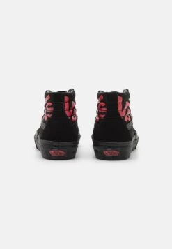 Vans Sk8 Unisex - Sneakers Hoog - Black/Red 10 Vans Sk8 Unisex - Sneakers Hoog - Black/Red -Vans Schoen 9c688c0883124c2ab31a985253a4e7aa