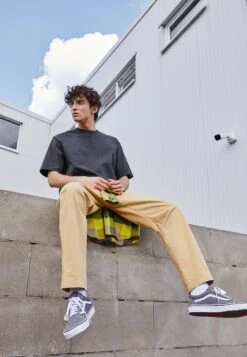 Vans Ua Old Skool - Sneakers Laag - Pewter/True White -Vans Schoen a04308495d7845588356ef74bd81af1a