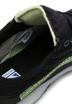 Vans Ua Ultimatewaffle Exp - Sneakers Laag - Black 9 Vans Ua Ultimatewaffle Exp - Sneakers Laag - Black -Vans Schoen a2c8efba32654ad7b2cf43c1e7f247bc