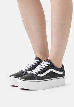 Vans Old Skool Stackform - Sneakers Laag - Black/True White