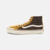 Vans Sk8 Decon Unisex - Sneakers Laag - Salt Mustard Gold/Marshmallow -Vans Schoen b0b058273ba94663aa7104005f74a0ed