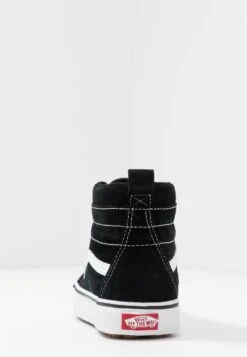 Vans Sk8 Mte Unisex - Sneakers Hoog - Black/True White 16 Vans Sk8 Mte Unisex - Sneakers Hoog - Black/True White -Vans Schoen b740da0da74b450ba28b478a29cddc39