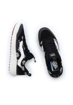 Vans Ultrarange Exo Se - Sneakers Laag - Black/White -Vans Schoen bb4ae654adba4f22a93efdf02393239c